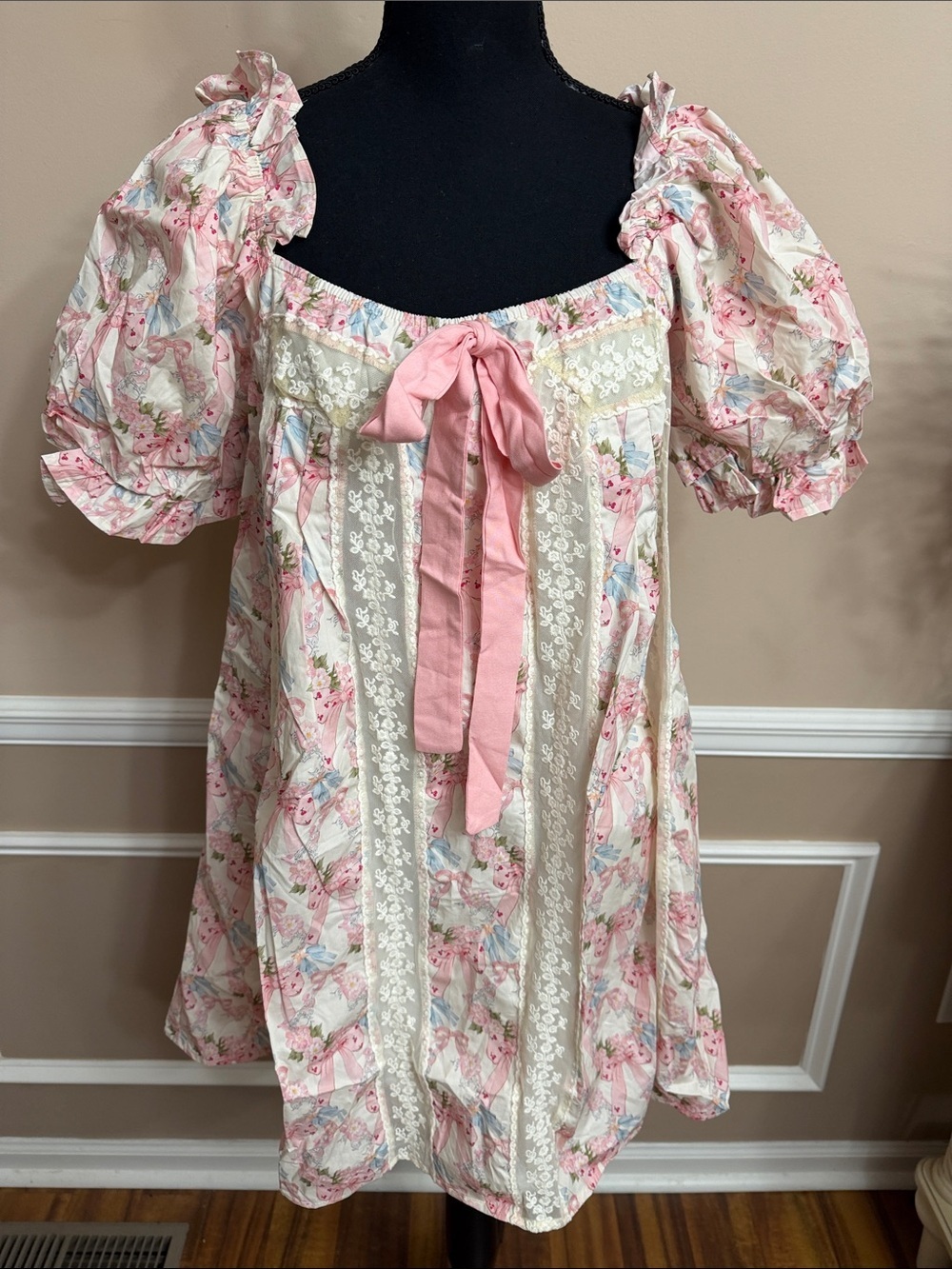 DAVI & DANI Pink and Cream Floral Puff Sleeve Mini Dress